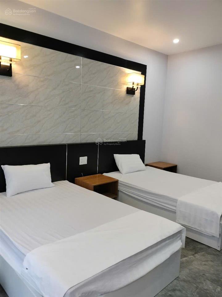 Trí đại bán khách sạn tuần châu, sát bến du thuyền, 11 phòng, full nội thất, vận hành tốt