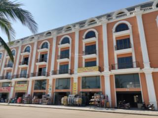 Trí đại bán căn góc tuần châu, 145m2, 3 mặt tiền, kinh doanh tốt, view bến du thuyền giá 1x tỷ