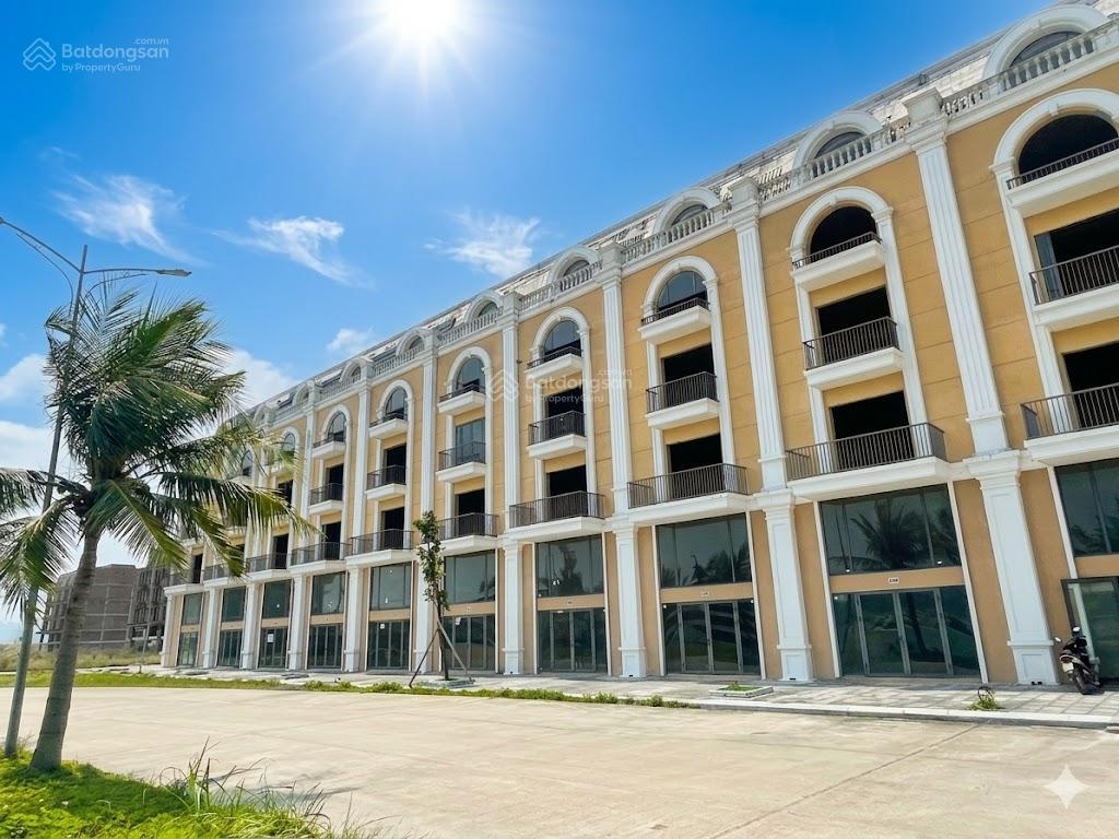 Trí đại bán liền kề tuần châu marina l93, 5 tầng, 108 m2, giá 5,2 tỷ. 0973 670 ***