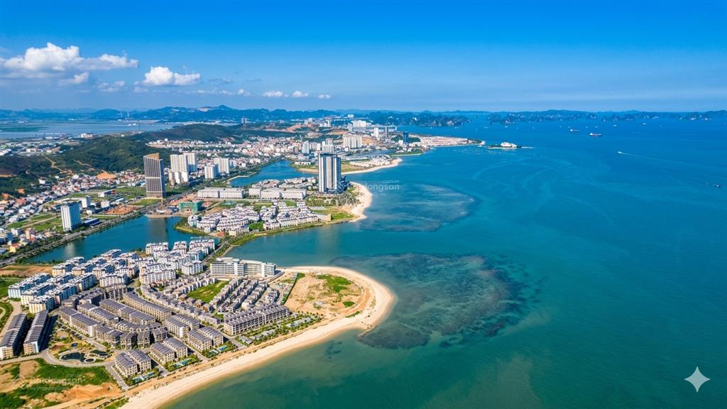 Trí đại siêu phẩm căn góc  aqua city hạ long 135m2  2 mặt tiền đắt giá chỉ 12,x tỷ