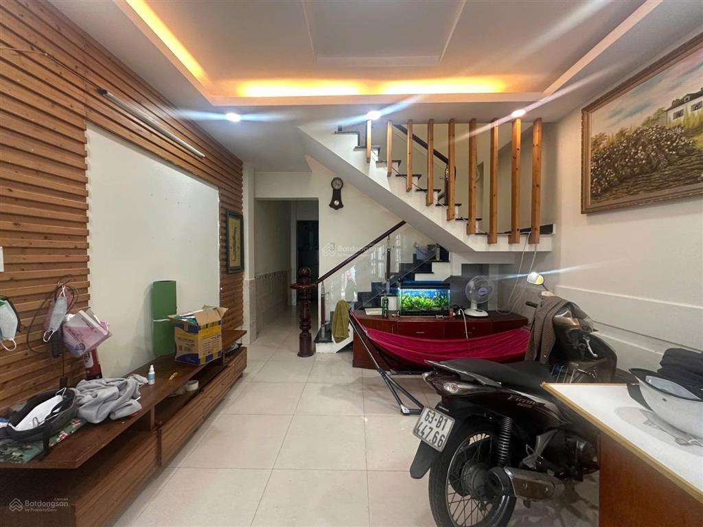 Lê hồng phong, 3 tầng, hxh  dt 4m x 15m  giá 7.6 tỷ