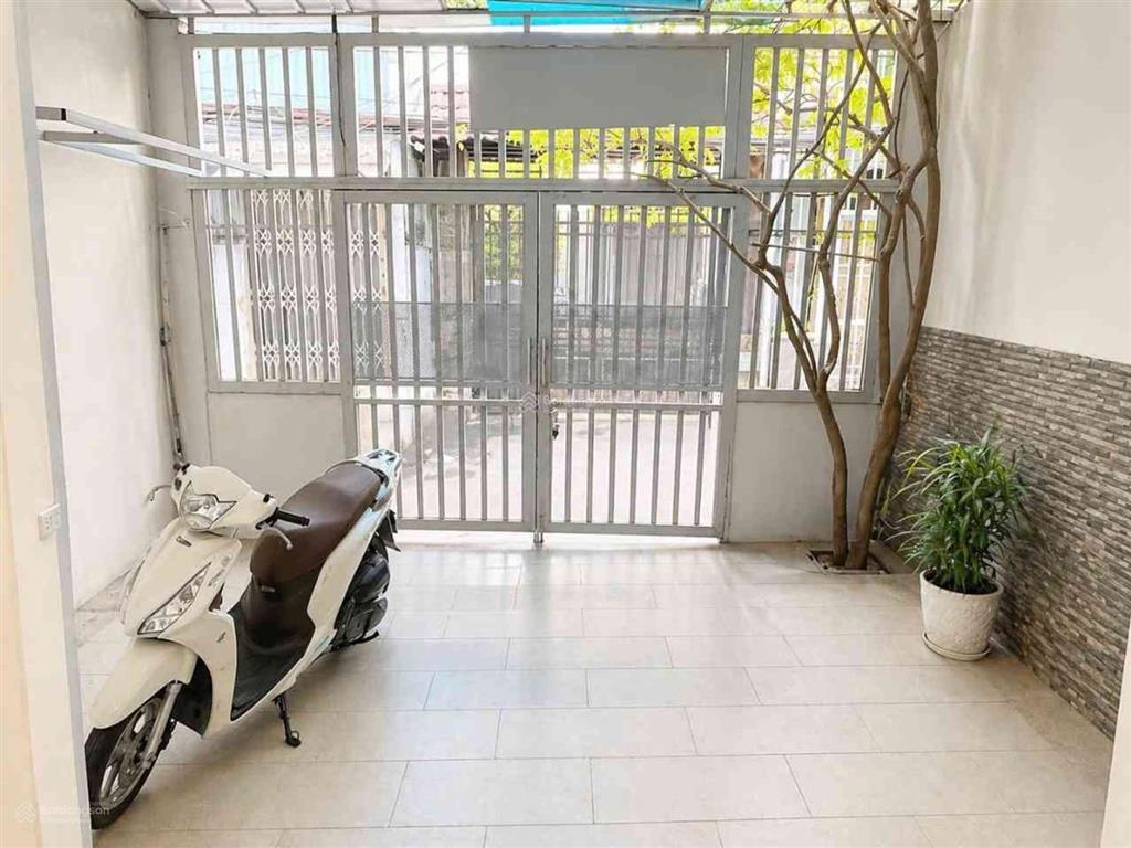 Bán nhà 1 trệt 2 lầu dt 5x20m số đường số 21, p. hiệp bình, thủ đức