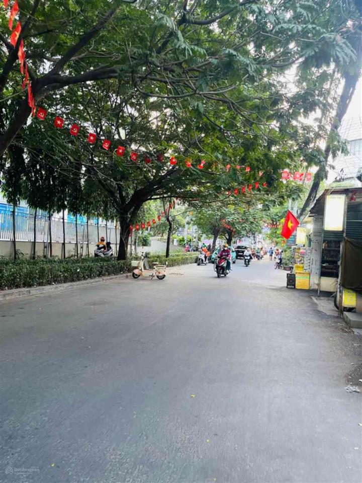 Bán nhà 1 trệt 2 lầu dt 5x20m số đường số 21, p. hiệp bình, thủ đức