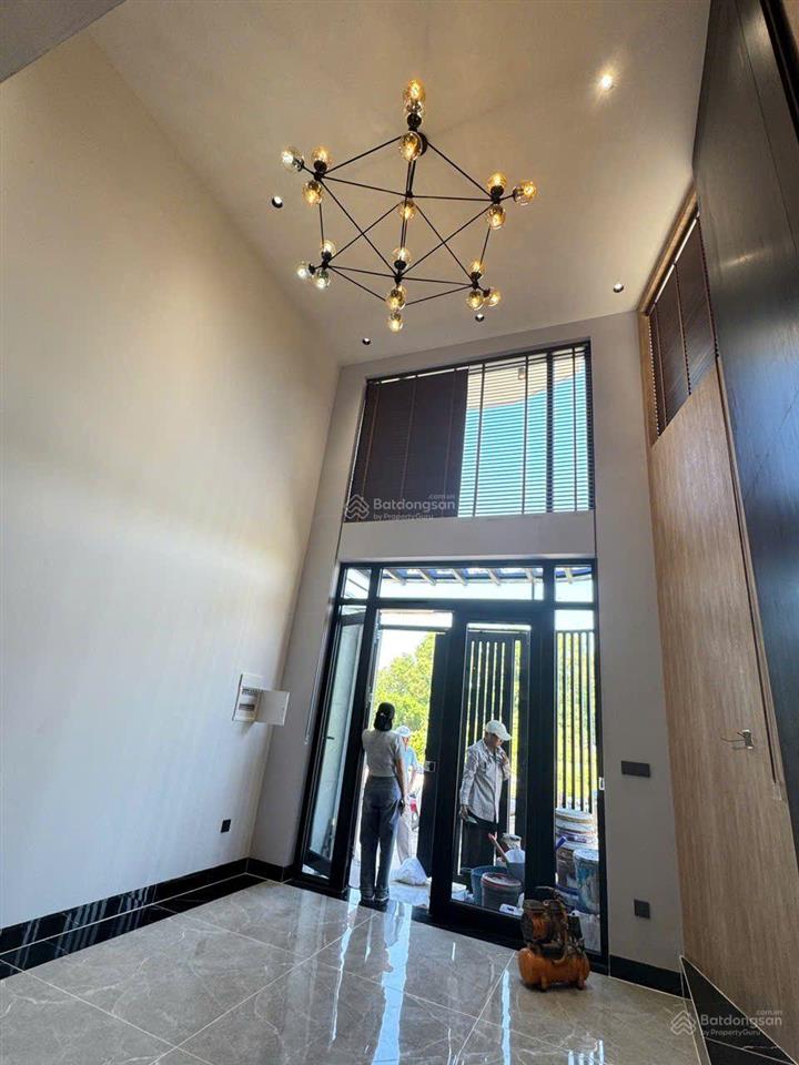 Bán nhà 5 tầng liền kế vành đai 2