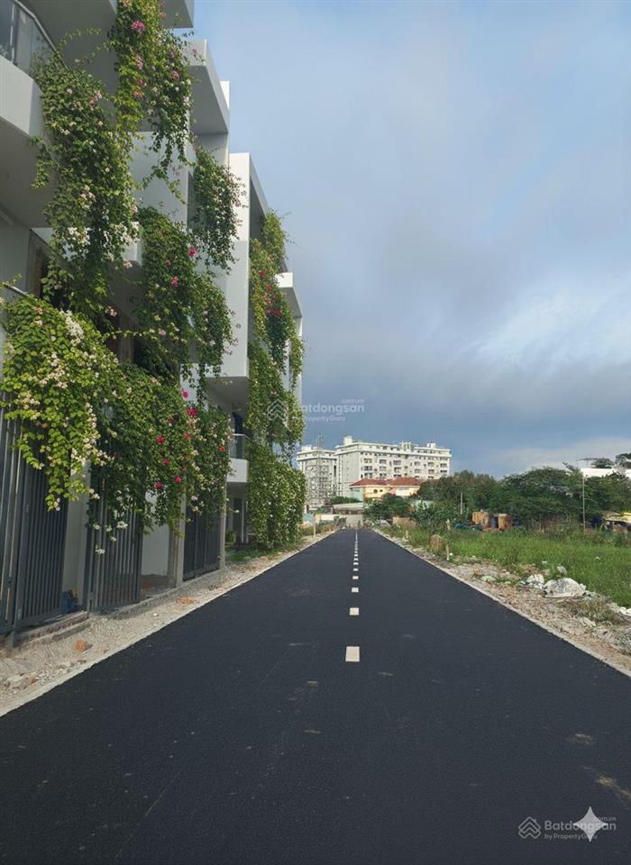 Bán nhà 5 tầng liền kế vành đai 2