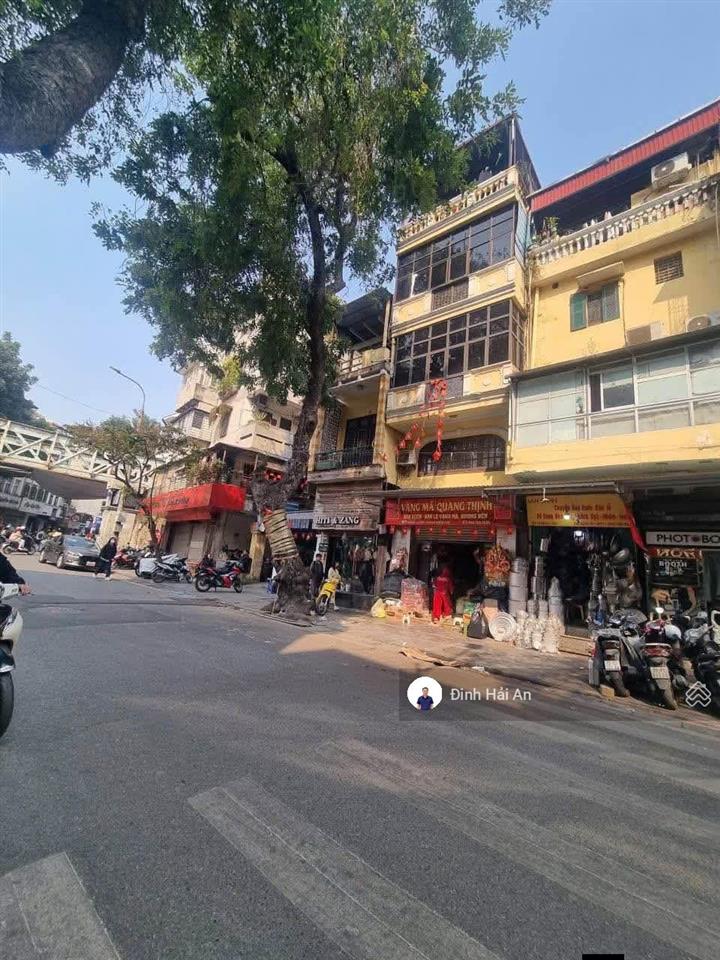 Hiếm! giá đầu tư! tập thể phố hàng lược  sổ 20/45  2pn 1wc  giá chỉ 2.75 tỷ