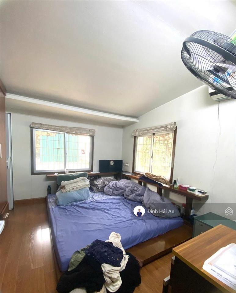 Bán tập thể giảng võ  căn góc cực thoáng  tầng 2  2pn 2wc