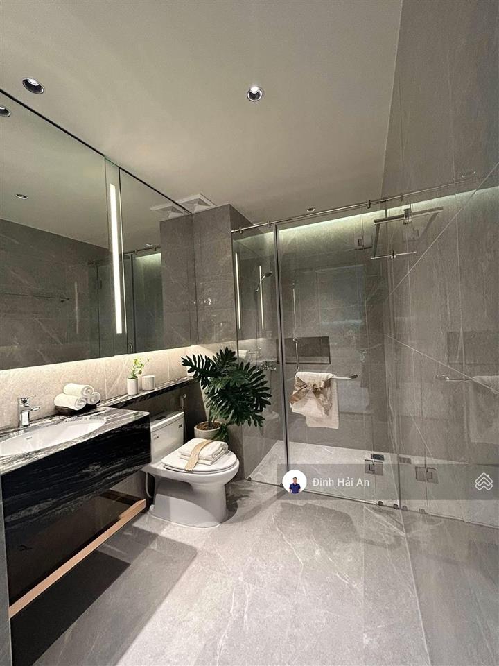 Chỉ 5.2 tỷ ! căn hộ chung cư 183 hoàng văn thái  2pn  1wc  62m2