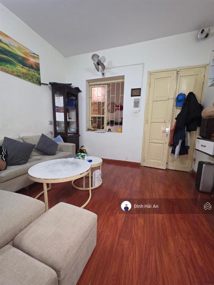 Giá đầu tư! bán căn hộ tập thể khu vực hoàng cầu  đống đa  50m²  chỉ 4.15 tỷ