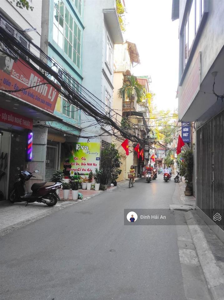 Nhỉnh 6 tỷ  ngõ thông  rộng  nhà 5 tầng phố hoàng văn thái  sổ vuông  không quy hoạch
