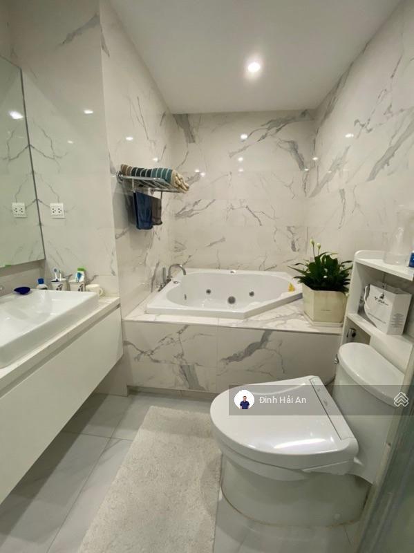 Căn góc  bc đông nam  chung cư 36 hoàng cầu  69m2  chỉ 6.5 tỷ