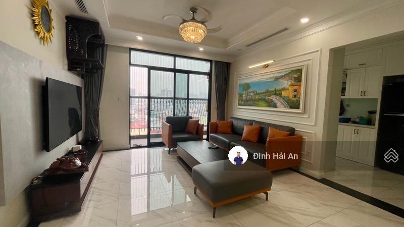 Hiếm  chung cư d2 giảng võ  ba đình  93m²  3pn 2wc  ban công đông nam  13,1 tỷ