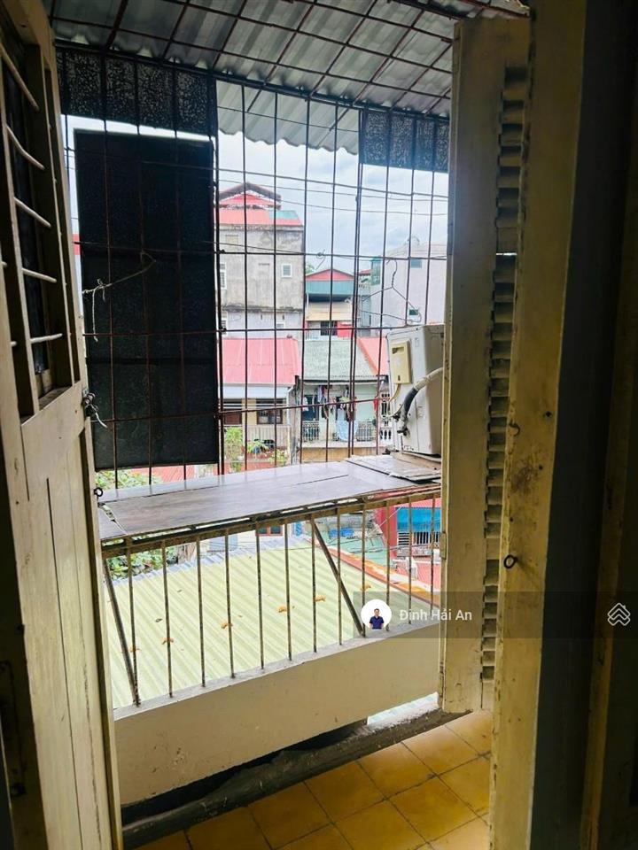Chính chủ bán căn hộ tập thể kim liên  sổ 30m2  giá đầu tư chỉ 3.18 tỷ có thương lượng