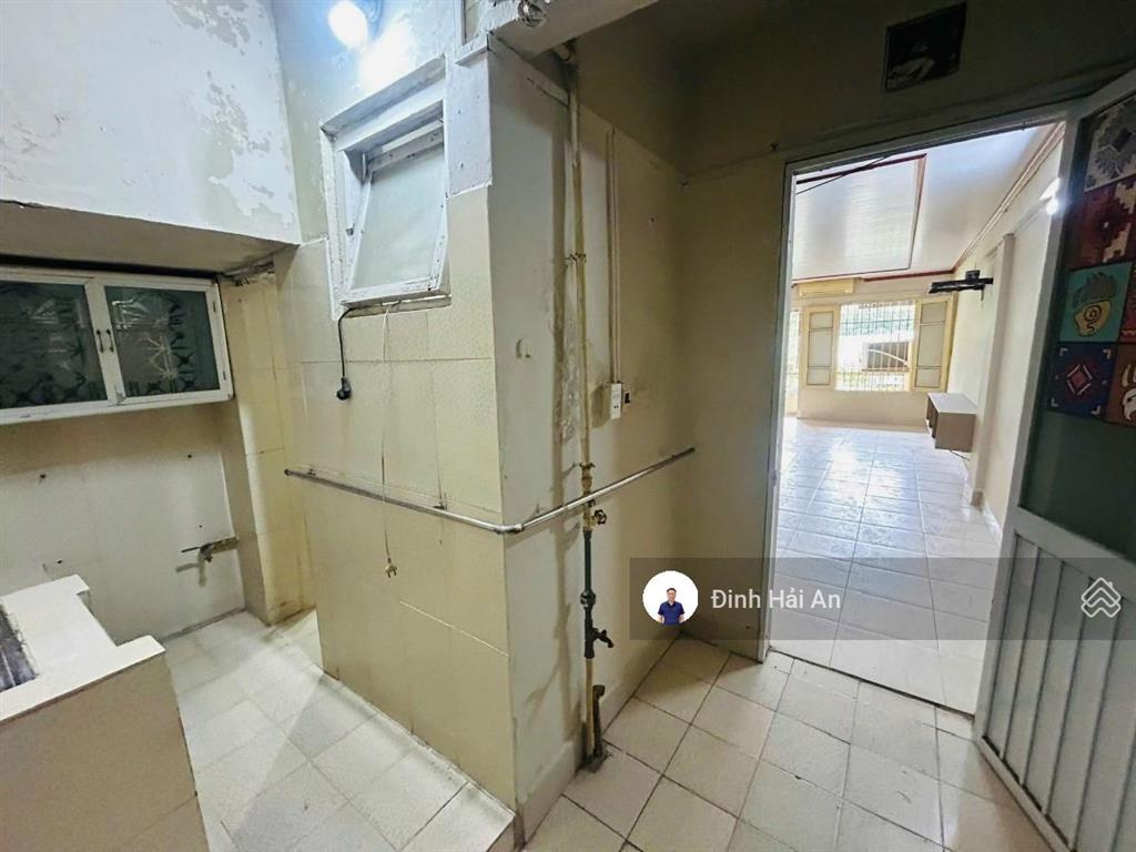 Chính chủ bán căn hộ tập thể kim liên  sổ 30m2  giá đầu tư chỉ 3.18 tỷ có thương lượng