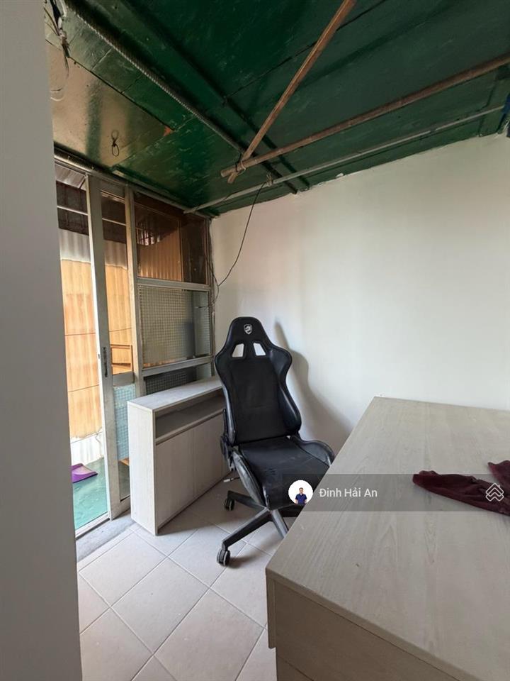 Bán gấp căn hộ tập thể phố láng hạ  40m2  chỉ 3 tỷ có thương lượng