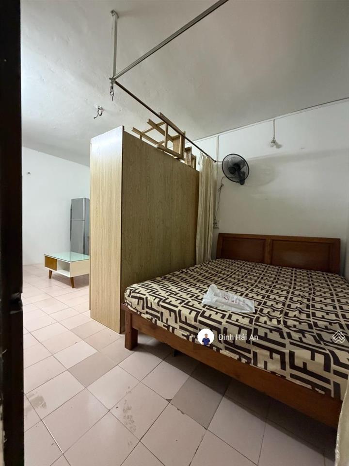 Bán gấp căn hộ tập thể phố láng hạ  40m2  chỉ 3 tỷ có thương lượng