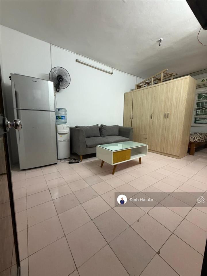 Bán gấp căn hộ tập thể phố láng hạ  40m2  chỉ 3 tỷ có thương lượng