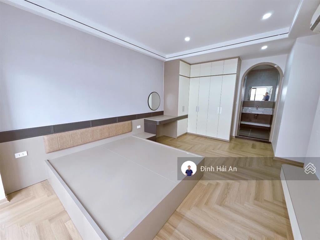 Chính chủ bán căn hộ chung cư ngay ngã tư sở  căn góc  có lối ô tô  62m2  5,35 tỷ