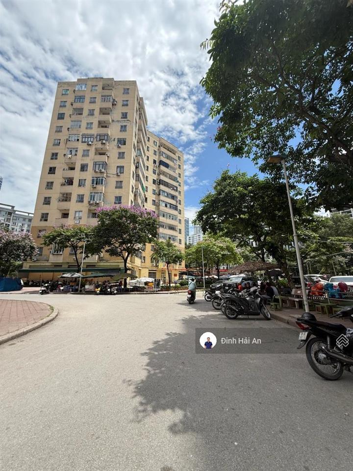Bán gấp chung cư phố nguyễn chánh  nhà dân nguyên bản  giá tốt