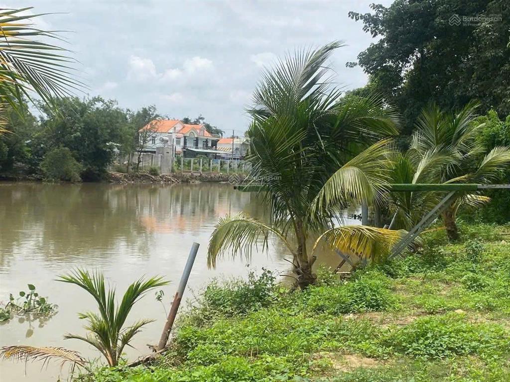 Đất view sông chủ ngộp giá chốt cực tốt. sẵn 2000m2 thổ cư, sổ riêng