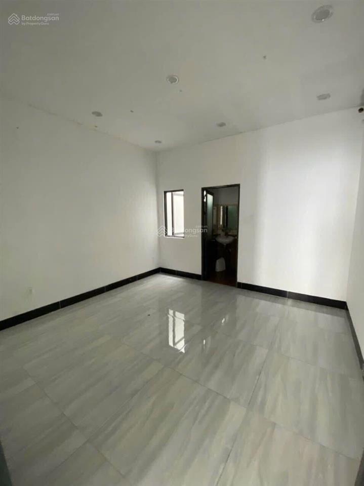 Cho thuê nhà 1 trệt 2 lầu p. thống nhất, biên hòa . 0906 694 ***