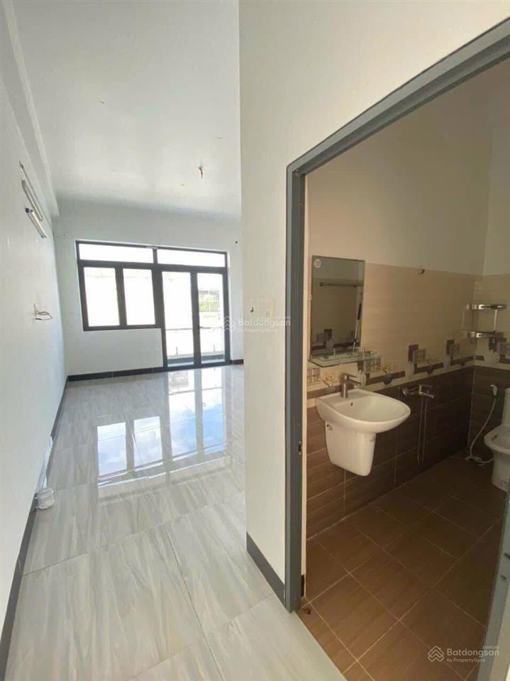 Cho thuê nhà 1 trệt 2 lầu p. thống nhất, biên hòa . 0906 694 ***