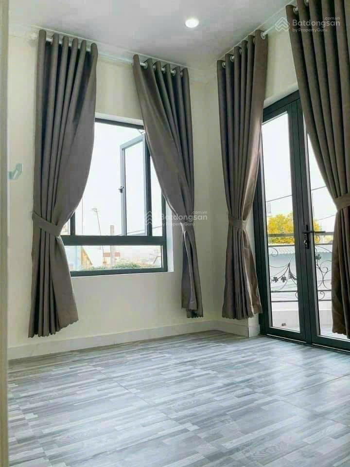 Bán căn nhà p. tân phong ngay chợ phúc hải. 0906 694 ***