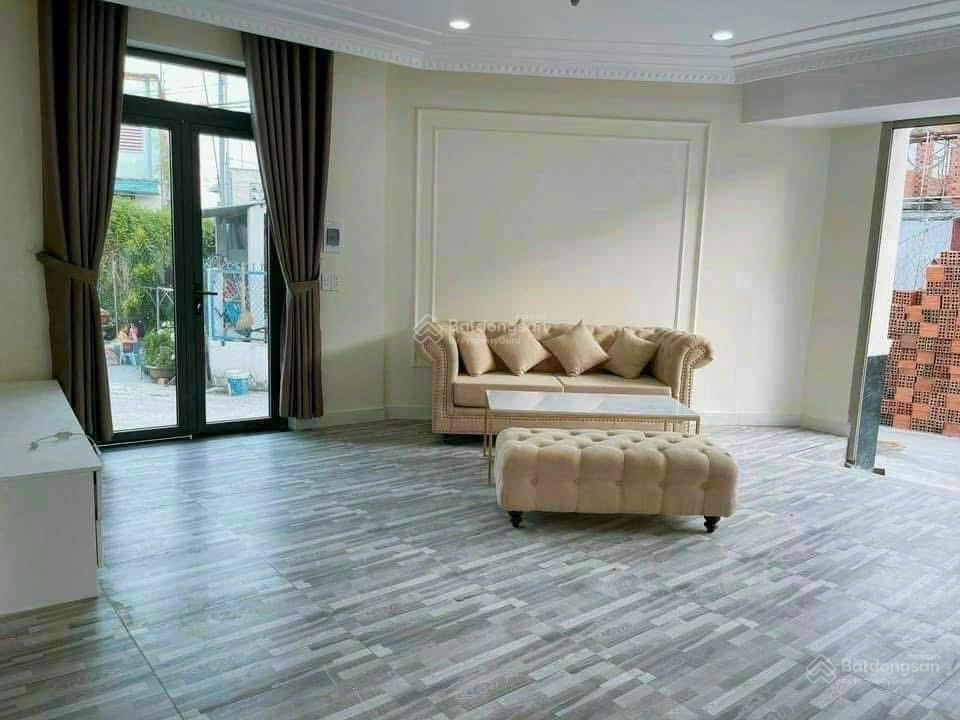 Bán căn nhà p. tân phong ngay chợ phúc hải. 0906 694 ***