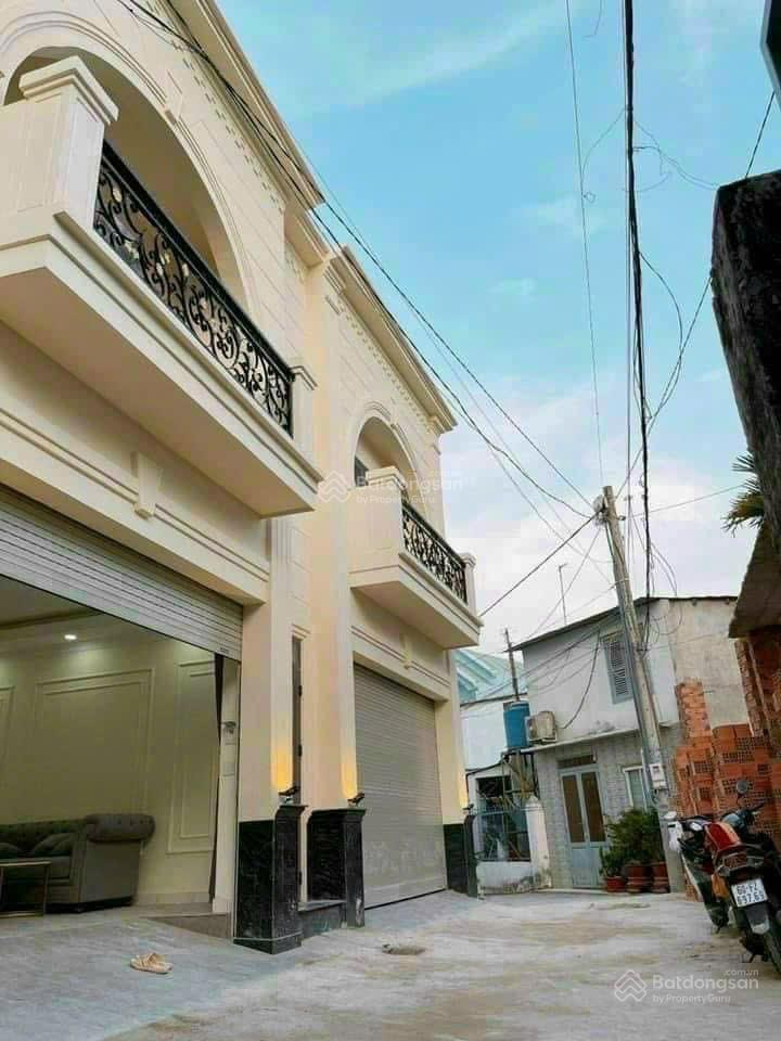 Bán căn nhà p. tân phong ngay chợ phúc hải. 0906 694 ***