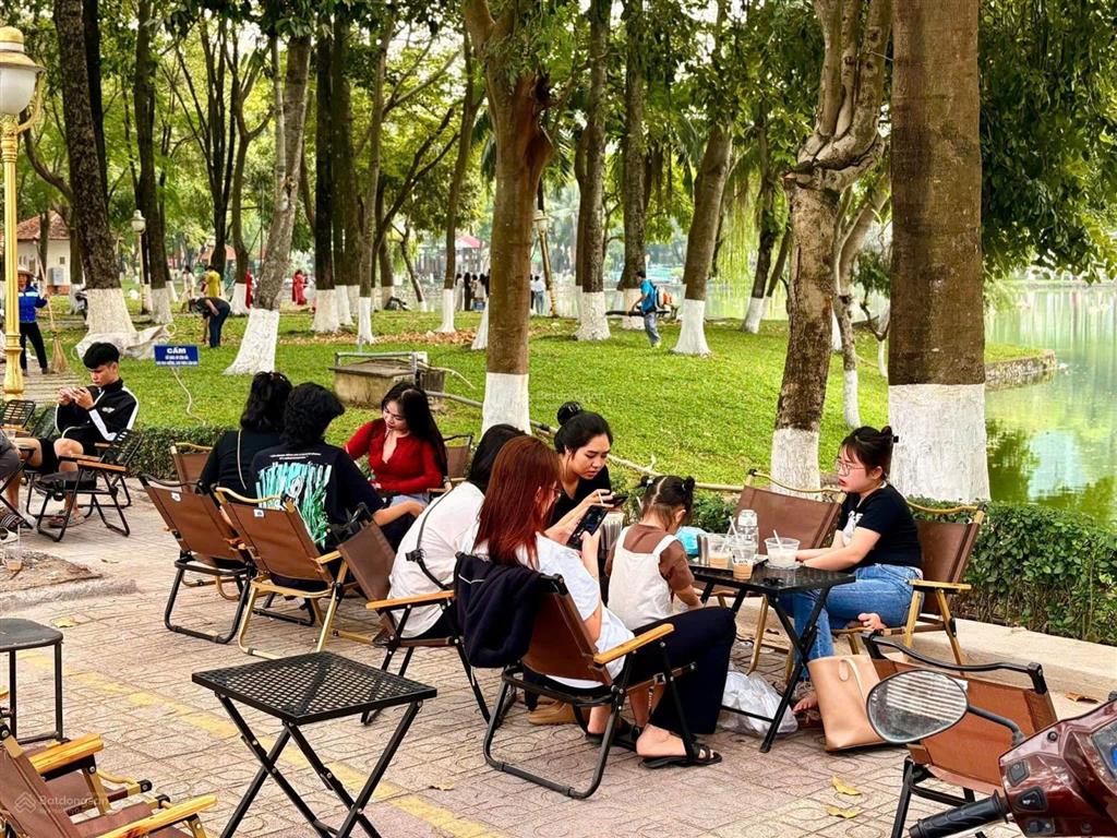 Sang quán cafe 18 mét mặt tiền ngay công viên biên hùng 350 triệu. sđt 0906 694 ***
