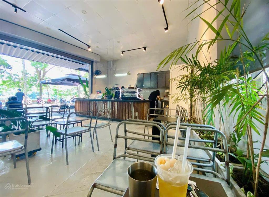 Sang quán cafe 18 mét mặt tiền ngay công viên biên hùng 350 triệu. sđt 0906 694 ***