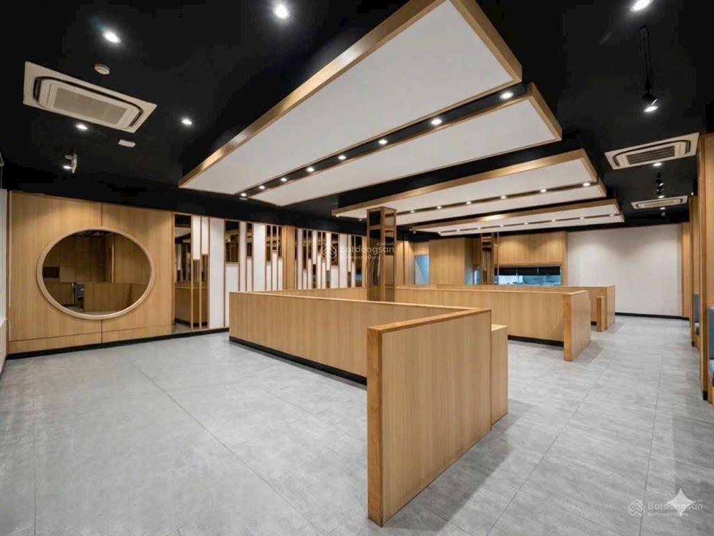 Cho thuê mặt bằng siêu đẹp  mặt tiền phạm văn thuận, biên hòa .  0906 694 ***