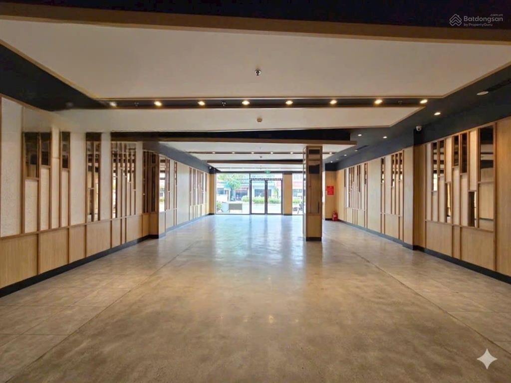 Cho thuê mặt bằng siêu đẹp  mặt tiền phạm văn thuận, biên hòa .  0906 694 ***