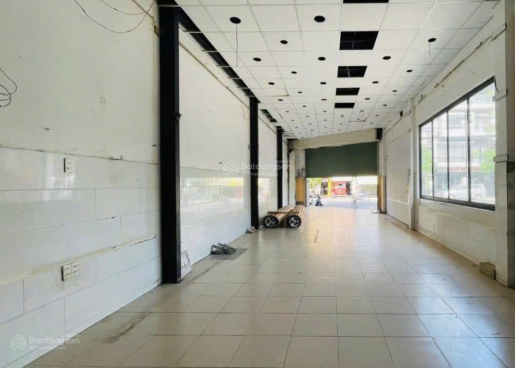 Cho thuê nhà 2 mặt tiền  đường cách mạng tháng tám gần chợ biên hòa, 88m2 22tr, mặt tiền gần 5m