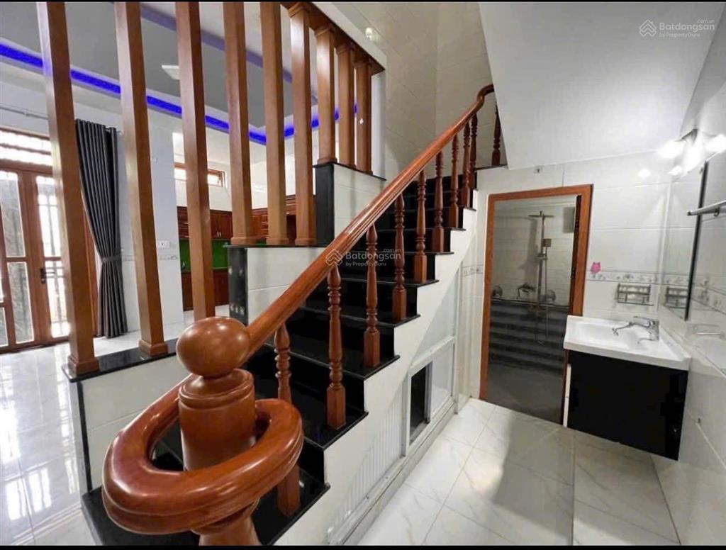 Bán nhà p. trấn biên  trung tâm tp đồng nai
quang vinh củ , ngay sở xây dựng  chợ biên hoà