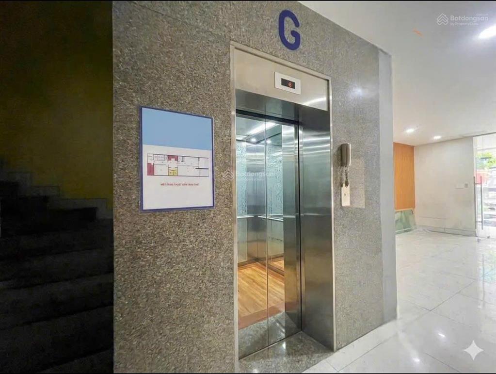 Cho thuê tòa nhà mặt tiền đồng khởi  tam hiệp  8.4x24m  hầm xe, thang máy