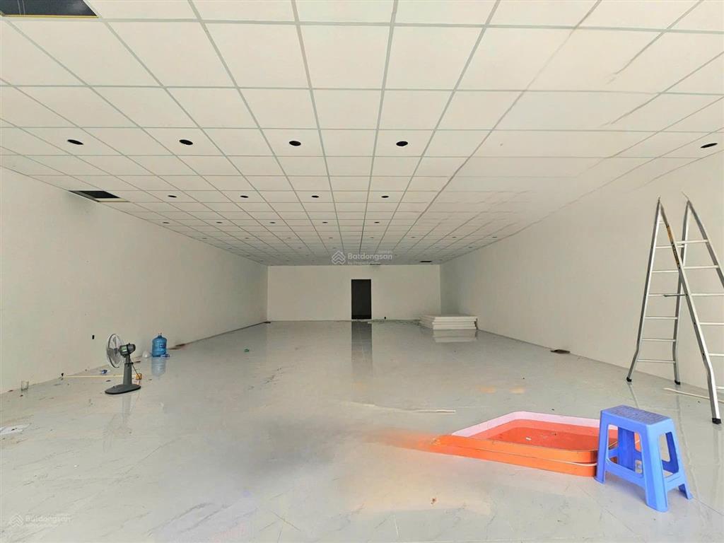 Cho thuê mặt bằng đường nguyễn ái quốc. p tân phong, dt 209m2, giá 35tr/tháng,  0906 694 ***