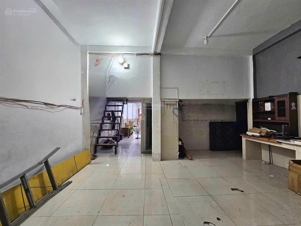 Cho thuê mặt bằng gần siêu thị vinatex, p. quang vinh, biên hòa, dt 210m2, 25tr/tháng, 0906 694 ***