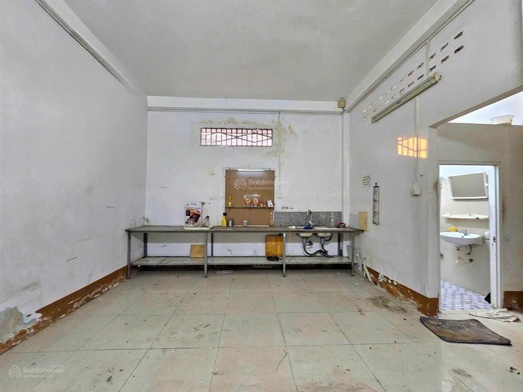 Cho thuê mặt bằng gần siêu thị vinatex, p. quang vinh, biên hòa, dt 210m2, 25tr/tháng, 0906 694 ***