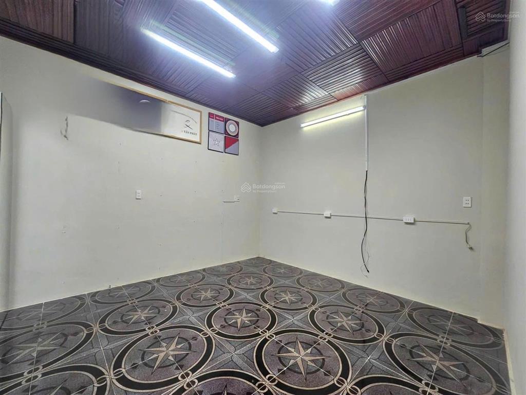 Cho thuê nhà phố đường phạm văn thuận, p. thống nhất cũ. dt 133m2, 35tr/tháng,  0906 694 ***