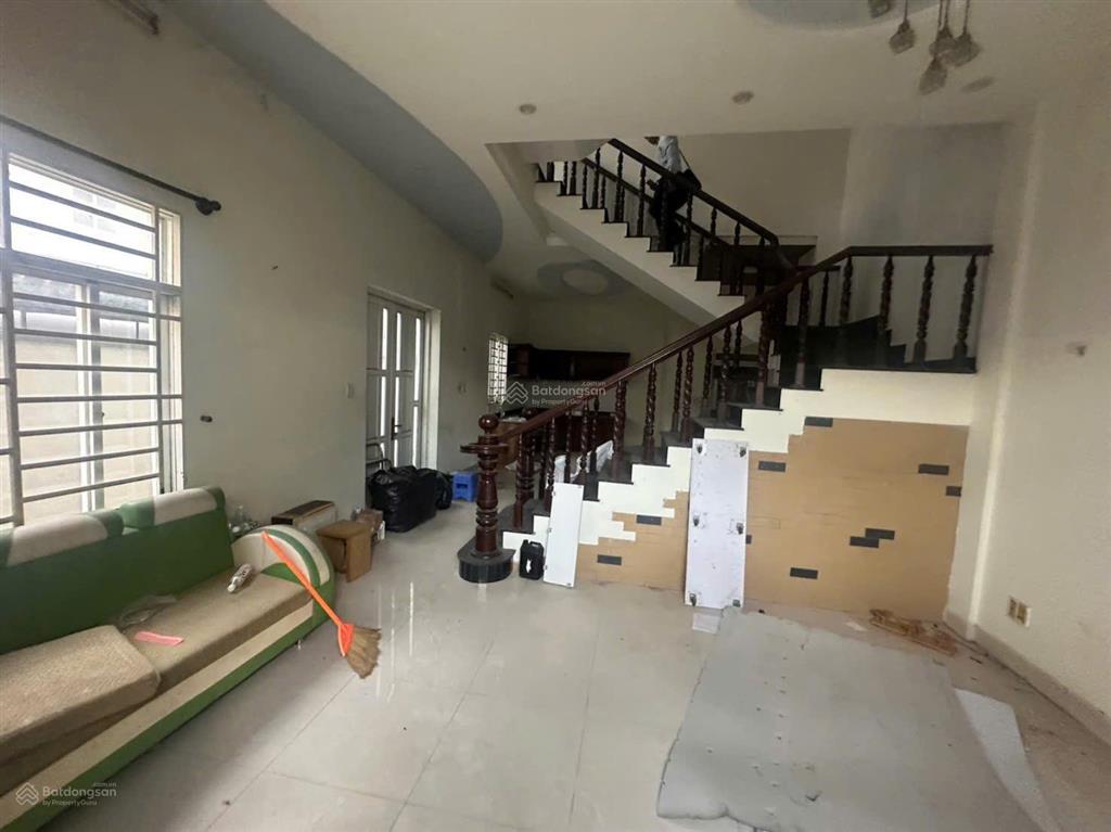 Bán nhà 1 trệt 2 lầu gần chợ tân biên, dt 89m², 3,99 tỷ,  0906 694 ***