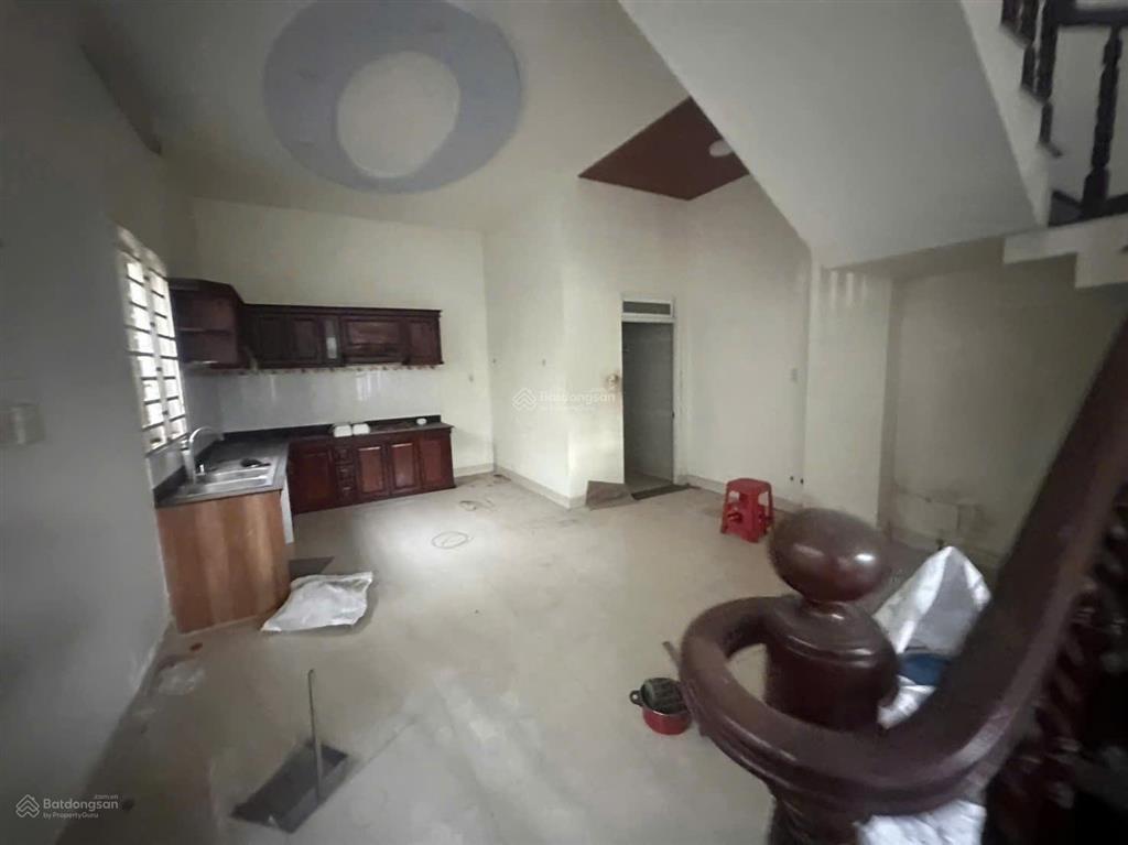 Bán nhà 1 trệt 2 lầu gần chợ tân biên, dt 89m², 3,99 tỷ,  0906 694 ***