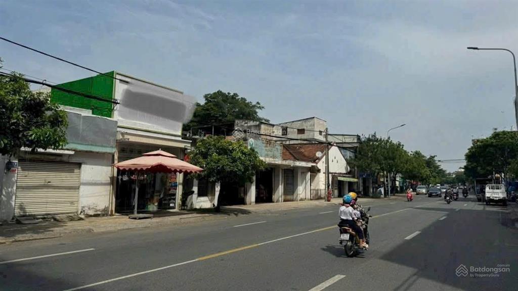 Bán nhà 1t1l ngang 13.2 mét đường cách mạng tháng 8  p. trấn biên