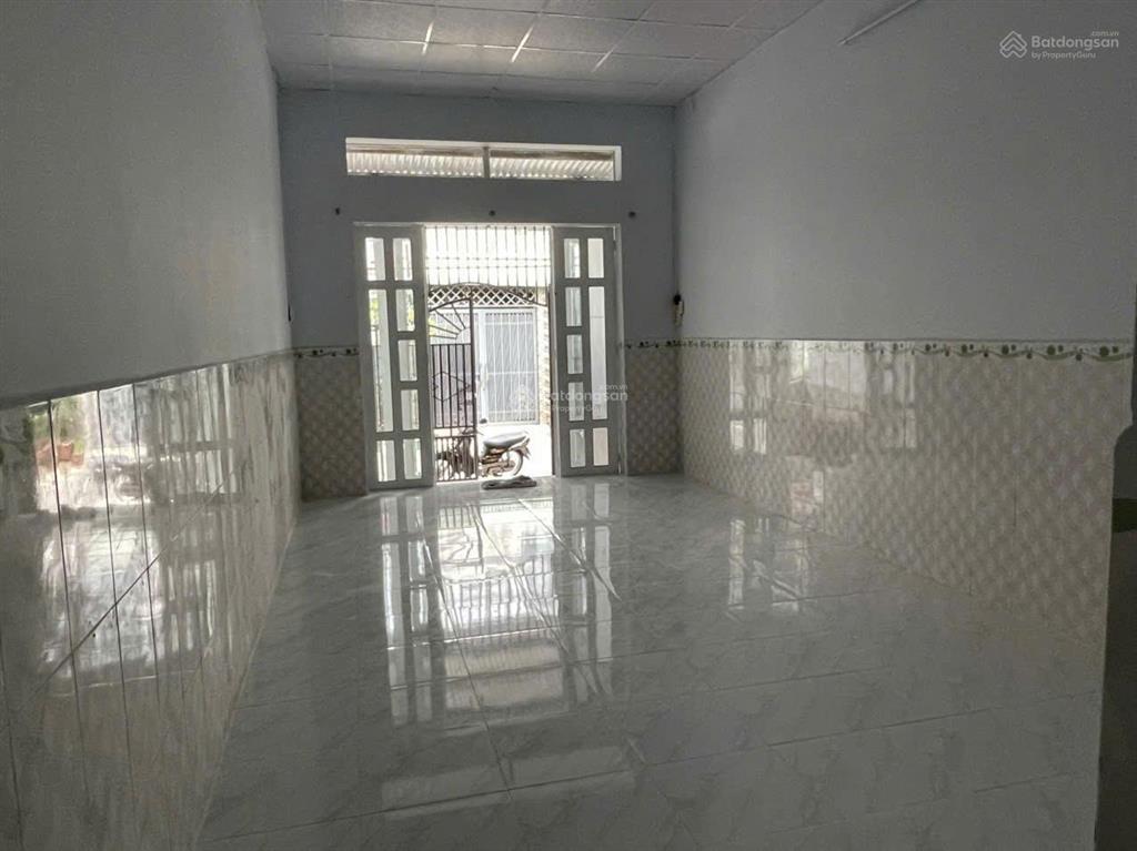 Bán nhà cấp 4 có gác p. tam hiệp gần đường lý văn sâm  đường nhựa bự. dt 102m2, 4,2 tỷ, 0906 694 ***