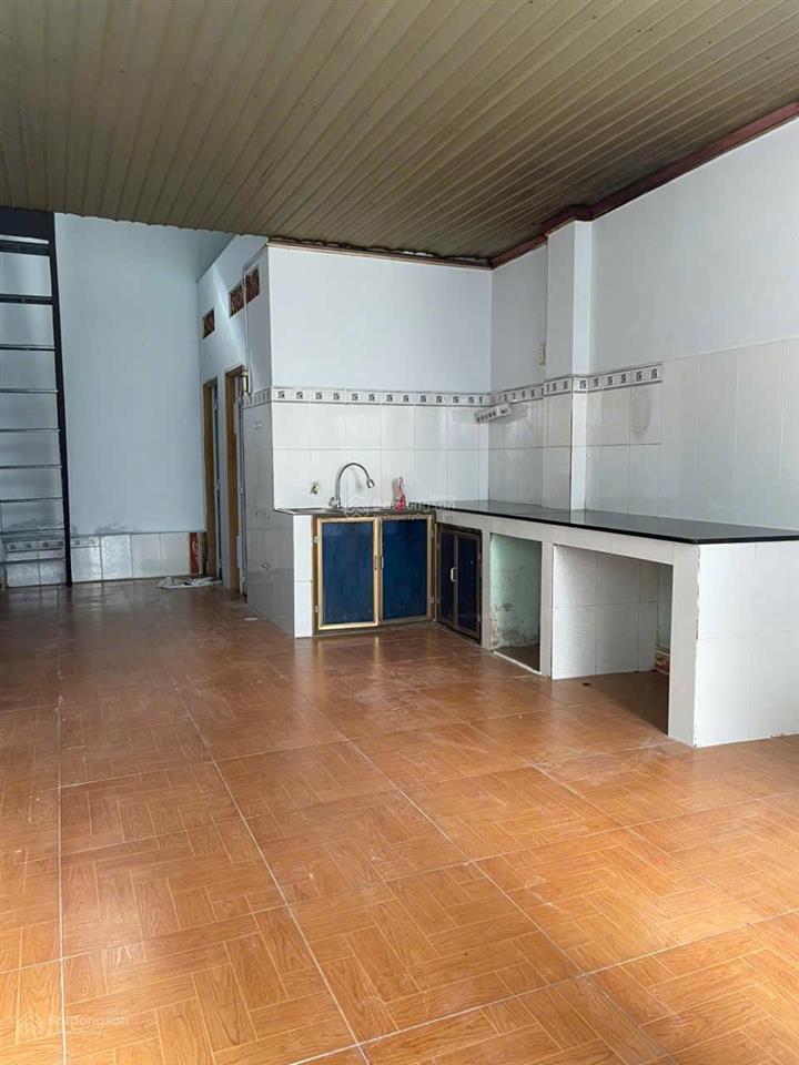 Bán nhà cấp 4 có gác p. tam hiệp gần đường lý văn sâm  đường nhựa bự. dt 102m2, 4,2 tỷ, 0906 694 ***