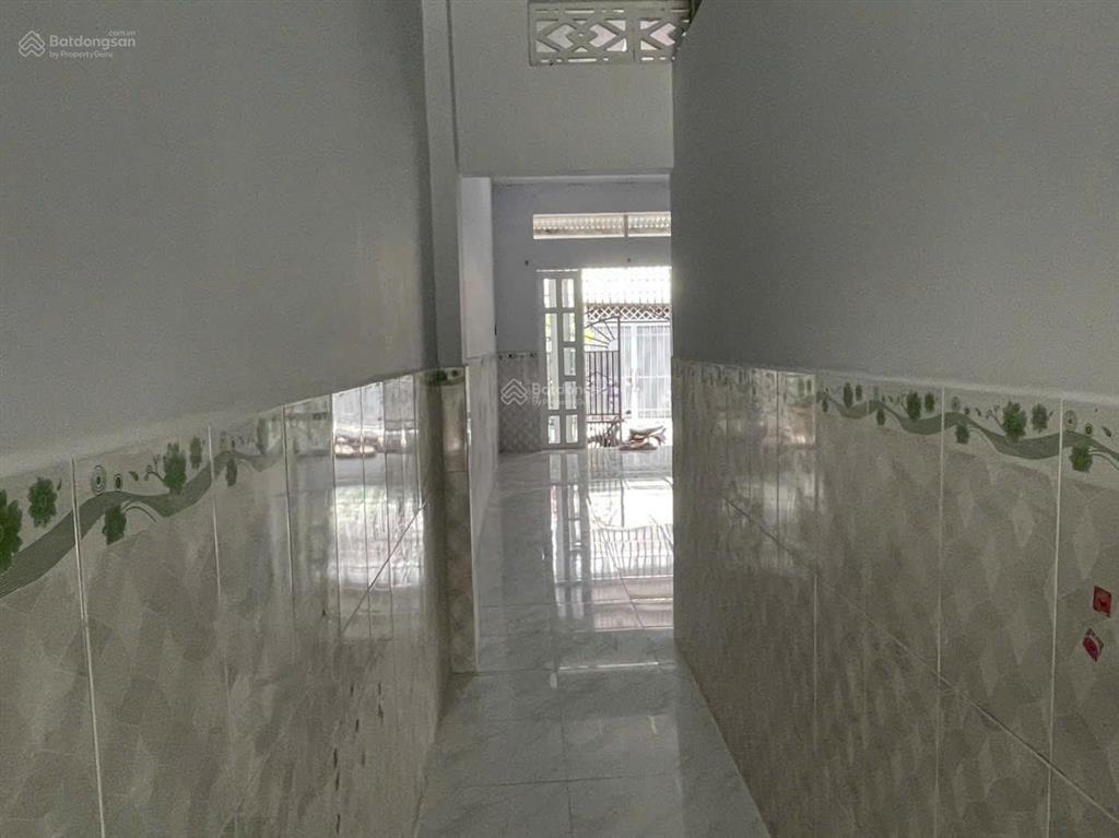 Bán nhà cấp 4 có gác p. tam hiệp gần đường lý văn sâm  đường nhựa bự. dt 102m2, 4,2 tỷ, 0906 694 ***