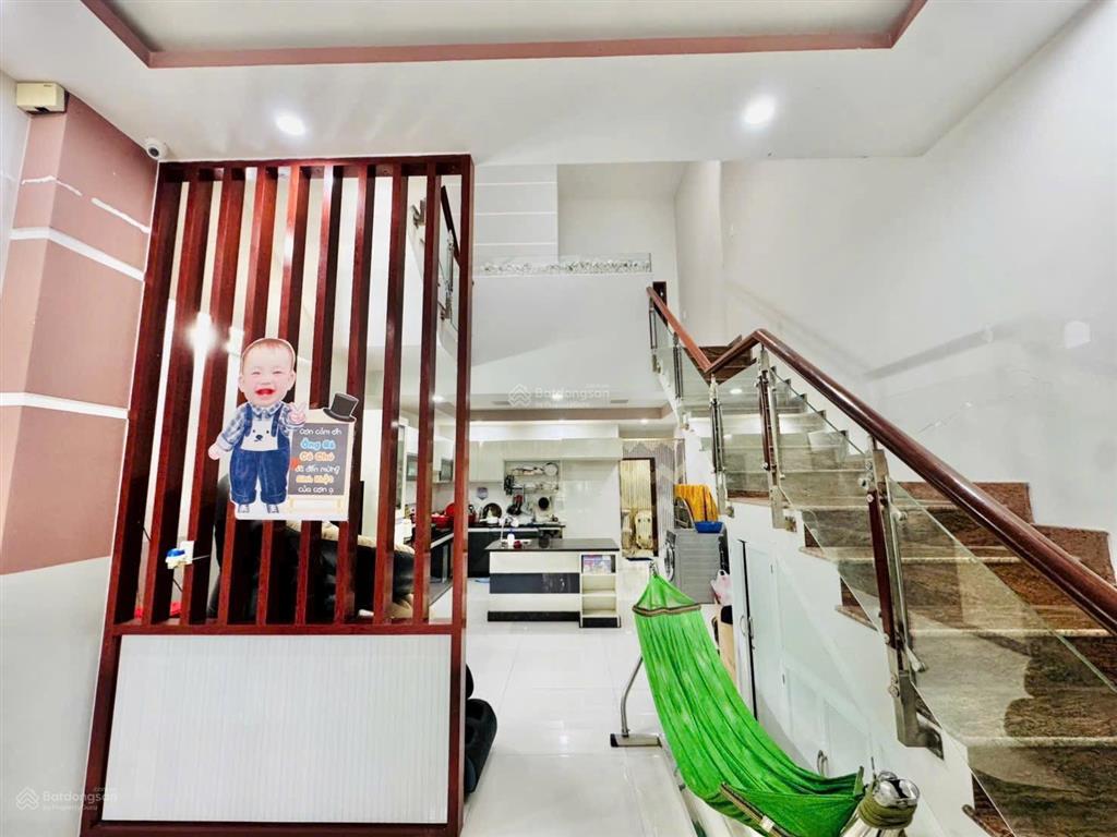 Bán căn nhà đẹp 1 trệt 2 lầu kdc bửu long gần song ngữ lạc hồng