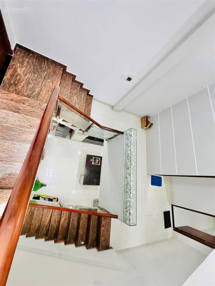 Bán căn nhà đẹp 1 trệt 2 lầu kdc bửu long gần song ngữ lạc hồng