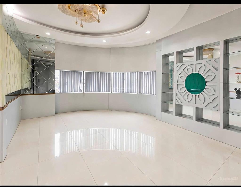 Cho thuê tòa nhà góc 2 mặt tiền d2d biên hòa 0906 694 ***