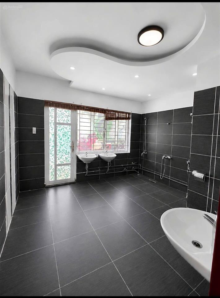 Cho thuê tòa nhà góc 2 mặt tiền d2d biên hòa 0906 694 ***